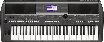 Teclado Yamaha PSR-S670 (Usado) Teclado Yamaha PSR-S670 (Usado)